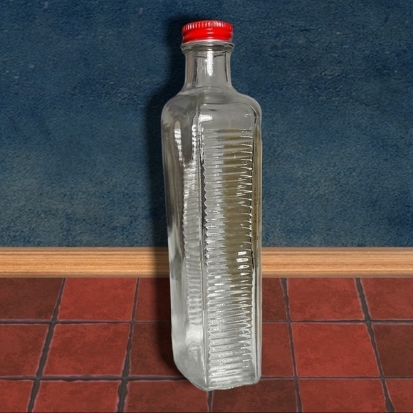 1930’s Antique Dickinson’s Witch Hazel Bottle - Picture 2 of 7